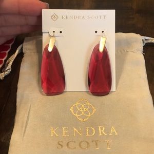 ✨NWT Kendra Scott Earrings✨